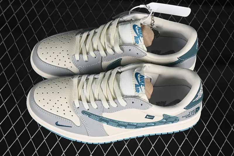 All categories Air Jordan Jordan series basketball shoes Air Jordan 1 Low High-end customized low-top sneakers Travis Scott x Fragment Design x Air Jordan 1 Low OG SP AJ1 North Face joint blue square hook low-top cultural casual sneakers LD2025-026